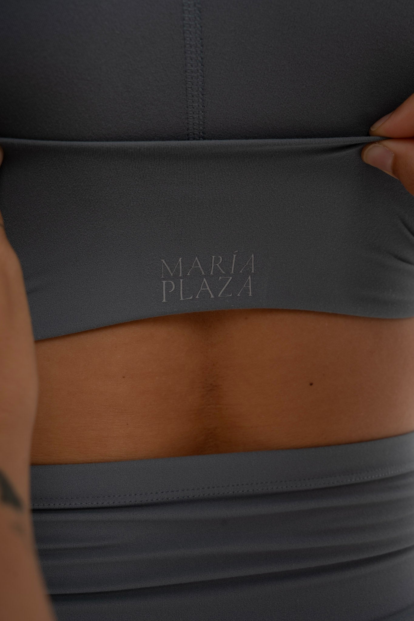TOP AIRE MARÍA PLAZA